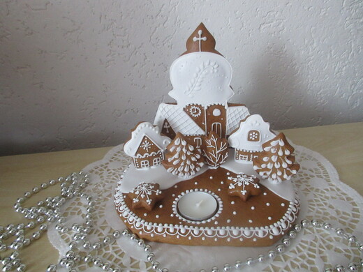 Kostelík 20cm, cena: 300,- Kč