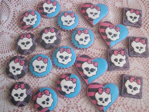 Monster High, cena: 25,- Kč