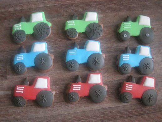 Traktor, cena: 20,- Kč
