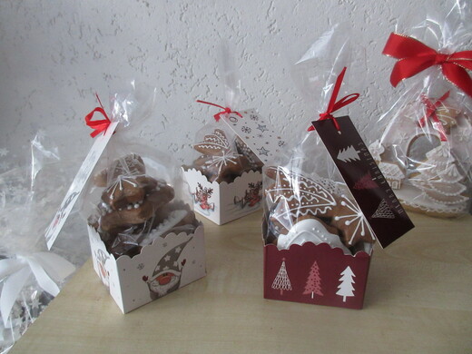 Vánoční krabičky 200gr., cena: 90,- Kč