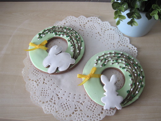 Velikonoční kolečko se zajícem, průměr 15 cm, cena: 110,- Kč